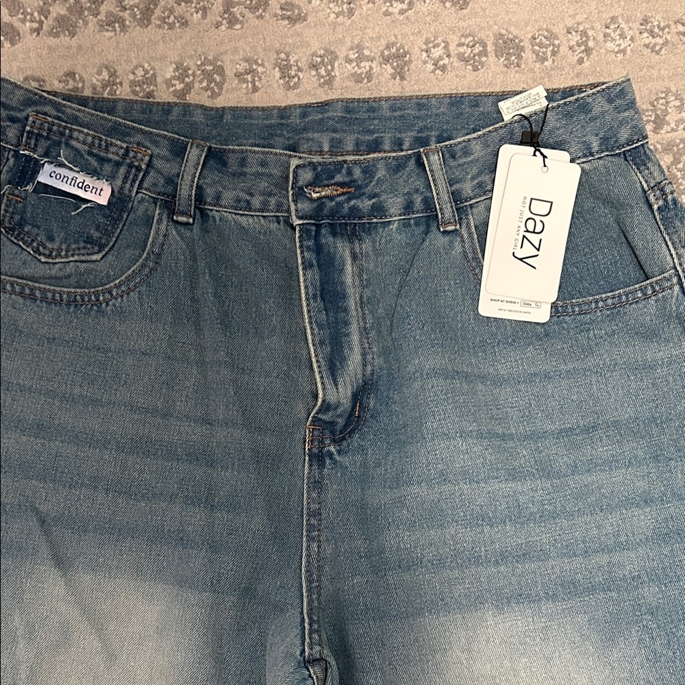 Dazy Petite Plus 2XL Cropped Straight Leg Jeans Light Wash Denim NWT